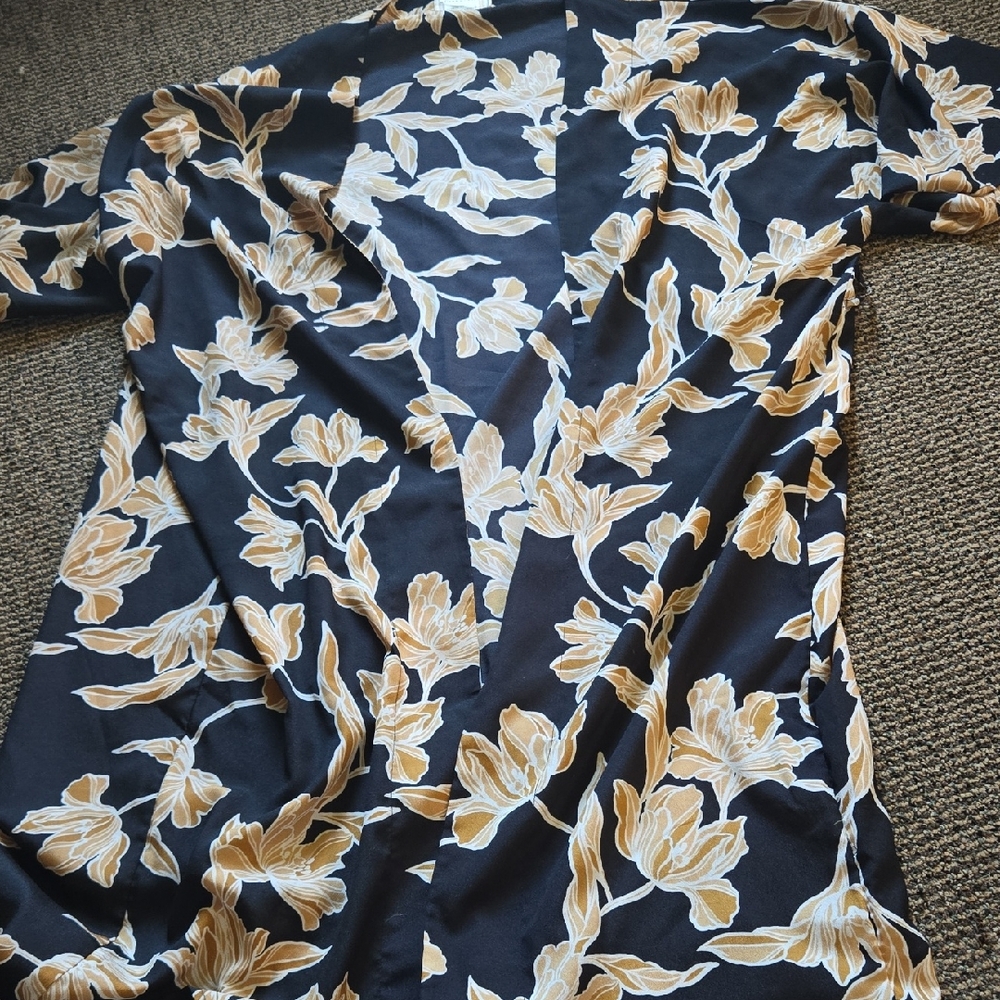 Maison Du Soir Floral Black And Gold Duster Open … - image 1